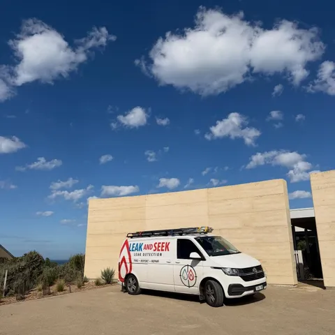 Leak and Seek service van on call