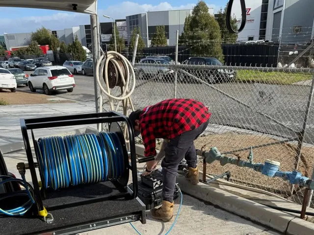 Leak and Seek technician responding to an urgent leak call-out